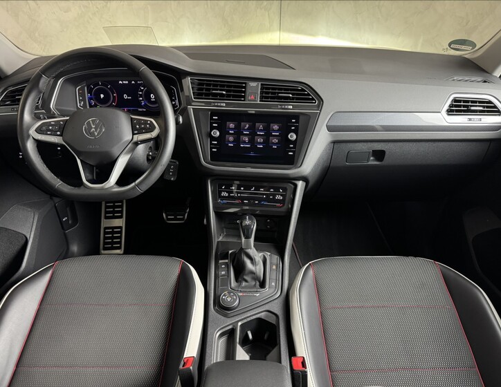 Volkswagen Tiguan 16