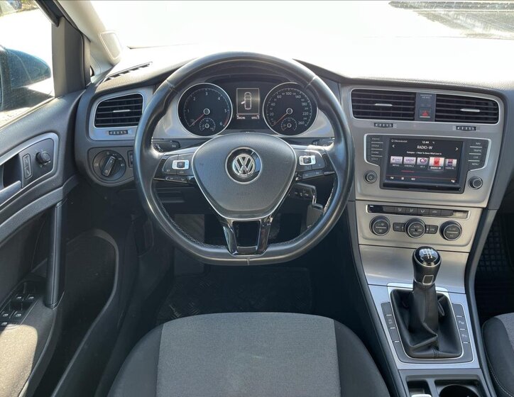 Volkswagen Golf Kombi 1,6 l 81 kw