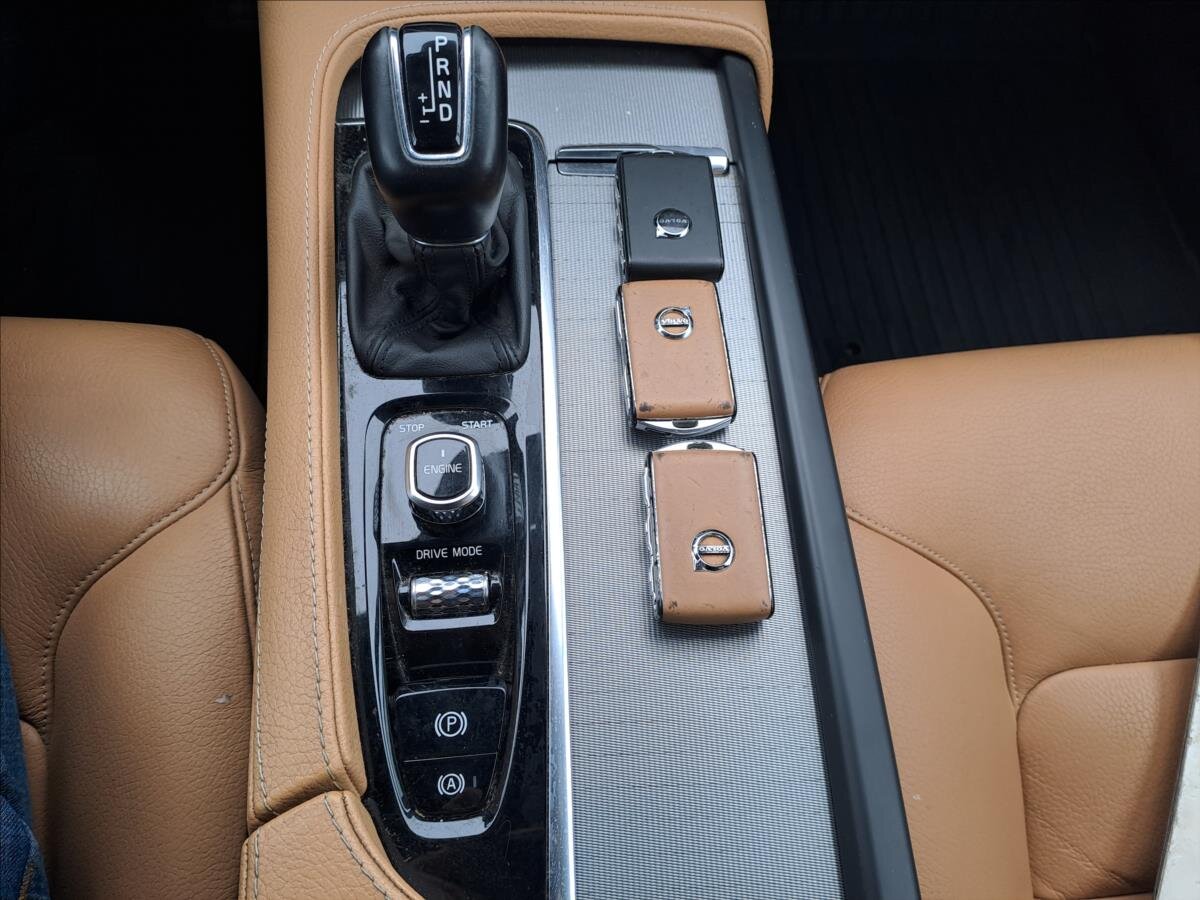 Volvo V90 Kombi 2,0 l 187 kw