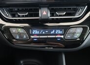 Toyota C-HR SUV / Terénní 1,8 l 72 kw