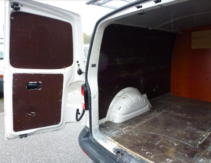 Volkswagen Transporter 22