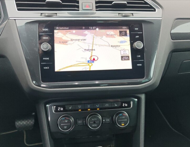 Volkswagen Tiguan SUV 2,0 l 110 kw