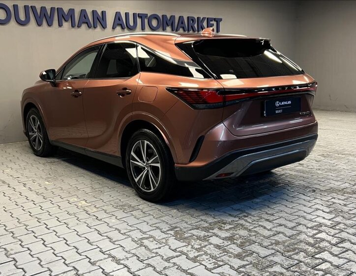 Lexus RX 350h SUV 2,5 l 184 kw