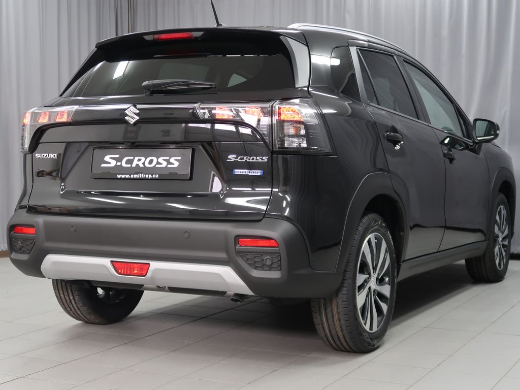 Suzuki S-Cross