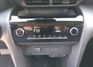 Toyota Yaris Cross 18