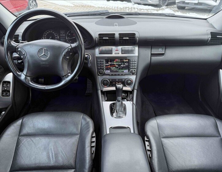 Mercedes-Benz Třídy C 9