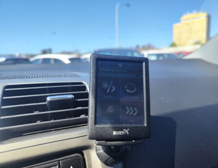 Toyota Avensis Kombi 2,0 l 93 kw