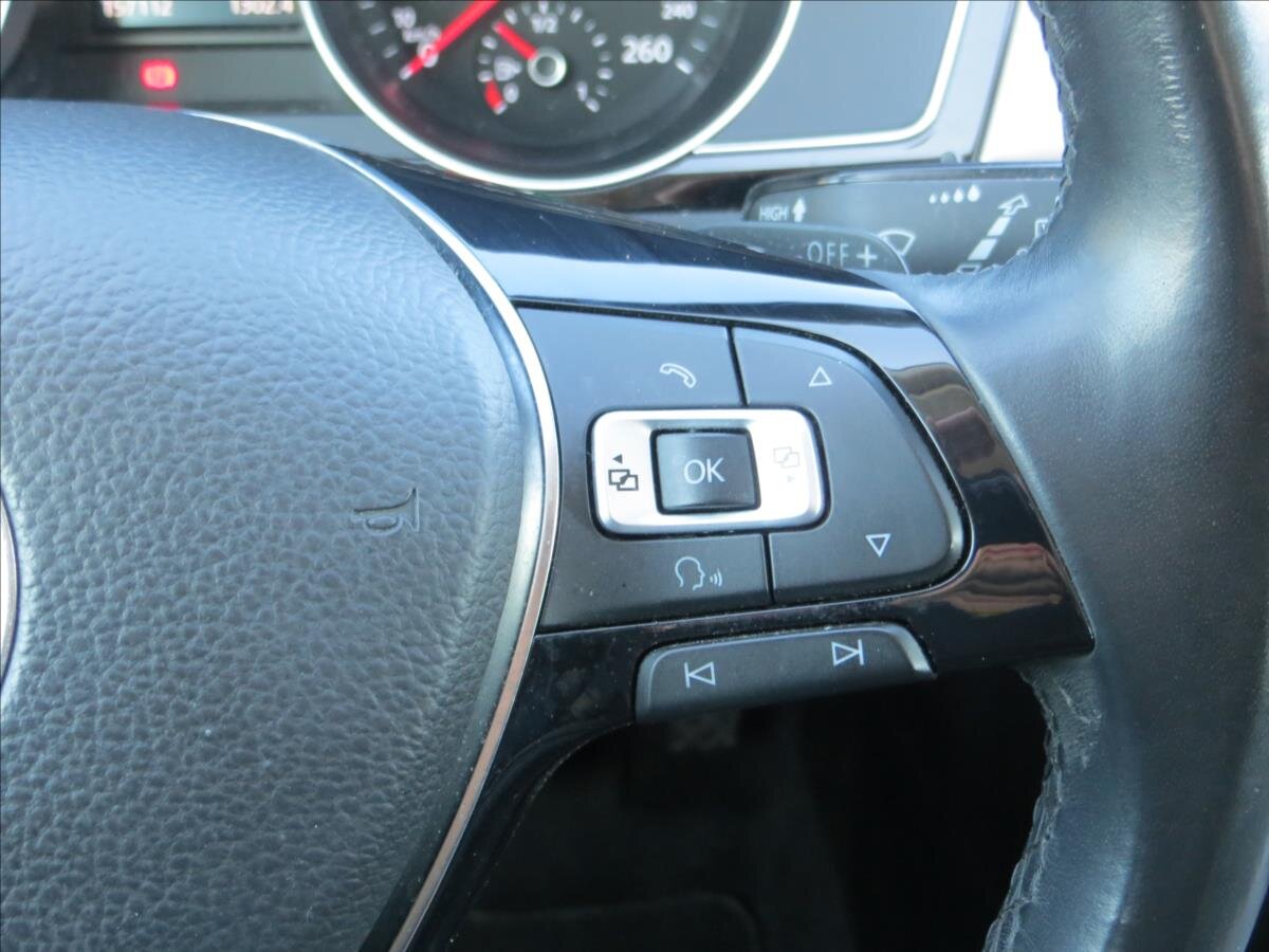 Volkswagen Passat Kombi 2,0 l 140 kw