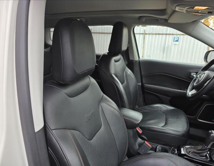 Jeep Compass 31