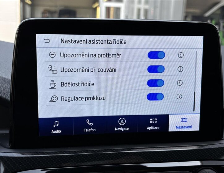 Ford Kuga SUV 2,0 l 88 kw