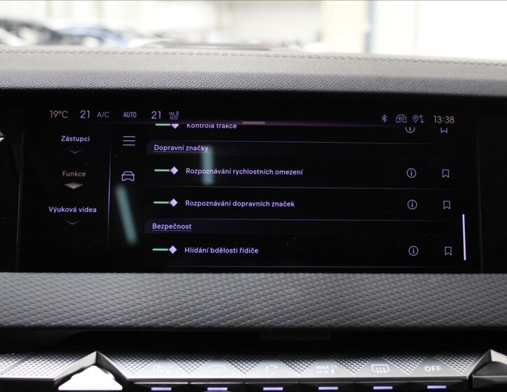 DS Automobiles DS4 SUV / Terénní 1,6 l 165 kw