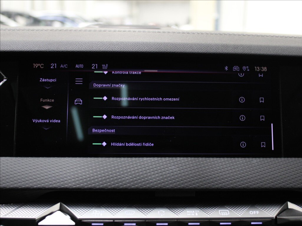 DS Automobiles DS4 SUV / Terénní 1,6 l 165 kw