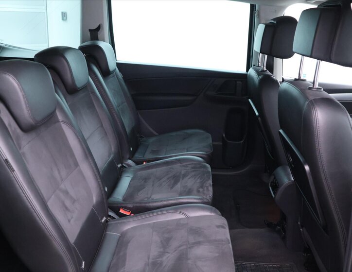 Volkswagen Sharan MPV 2,0 l 130 kw