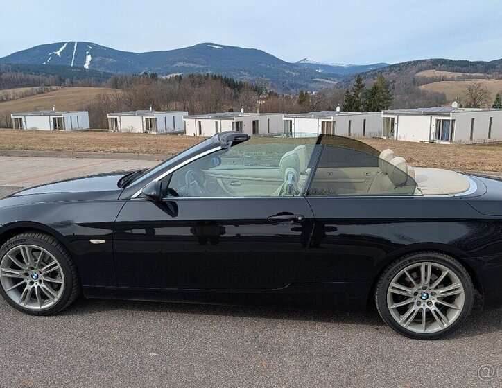 BMW Řada 3 Kabriolet 3,0 l 160 kw