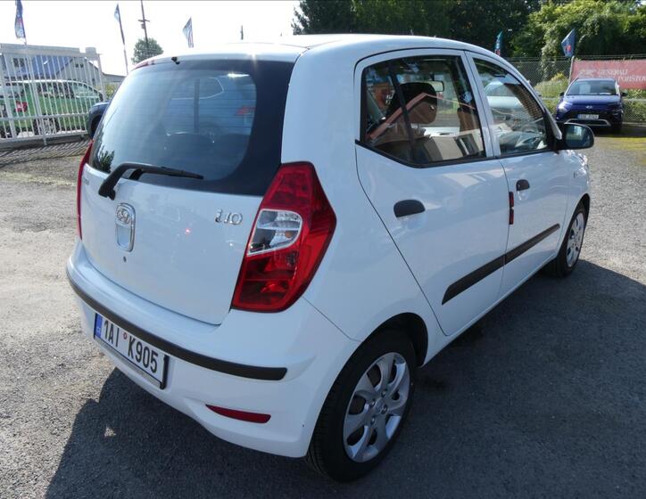 Hyundai i10 10