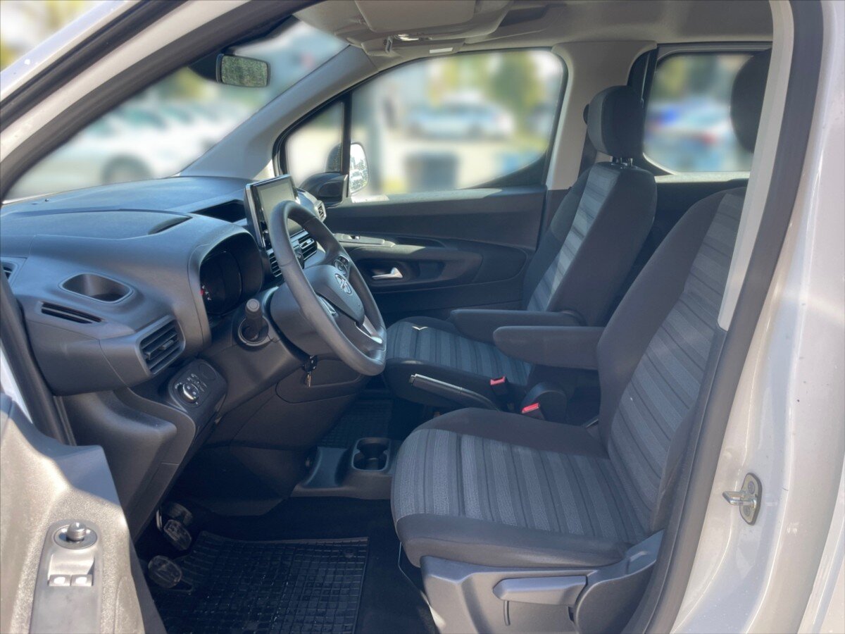 Opel Combo Skříň 1,2 l 81 kw