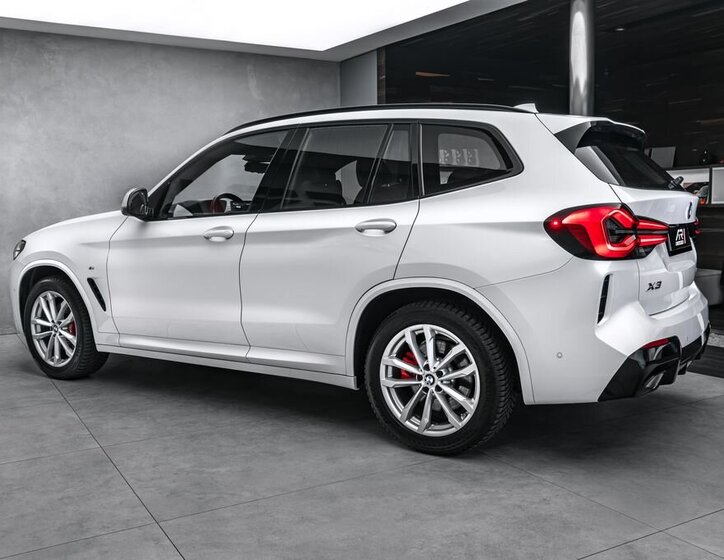 BMW X3 SUV 2,0 l 140 kw