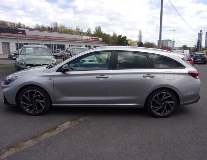 Hyundai i30 Hatchback 1,6 l 100 kw