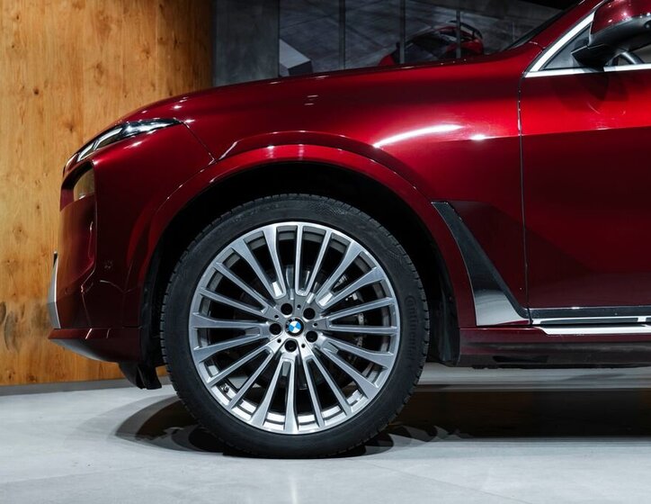 BMW X7 SUV / Terénní 3,0 l 280 kw