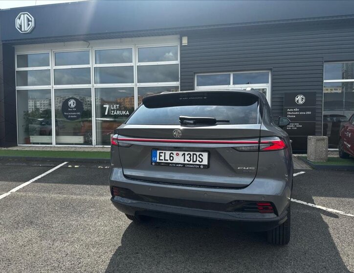 MG HS SUV 1,5 l 105 kw