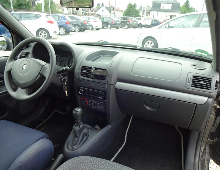 Renault Clio 27
