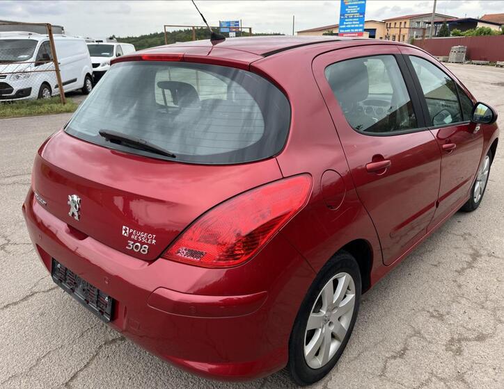 Peugeot 308 6