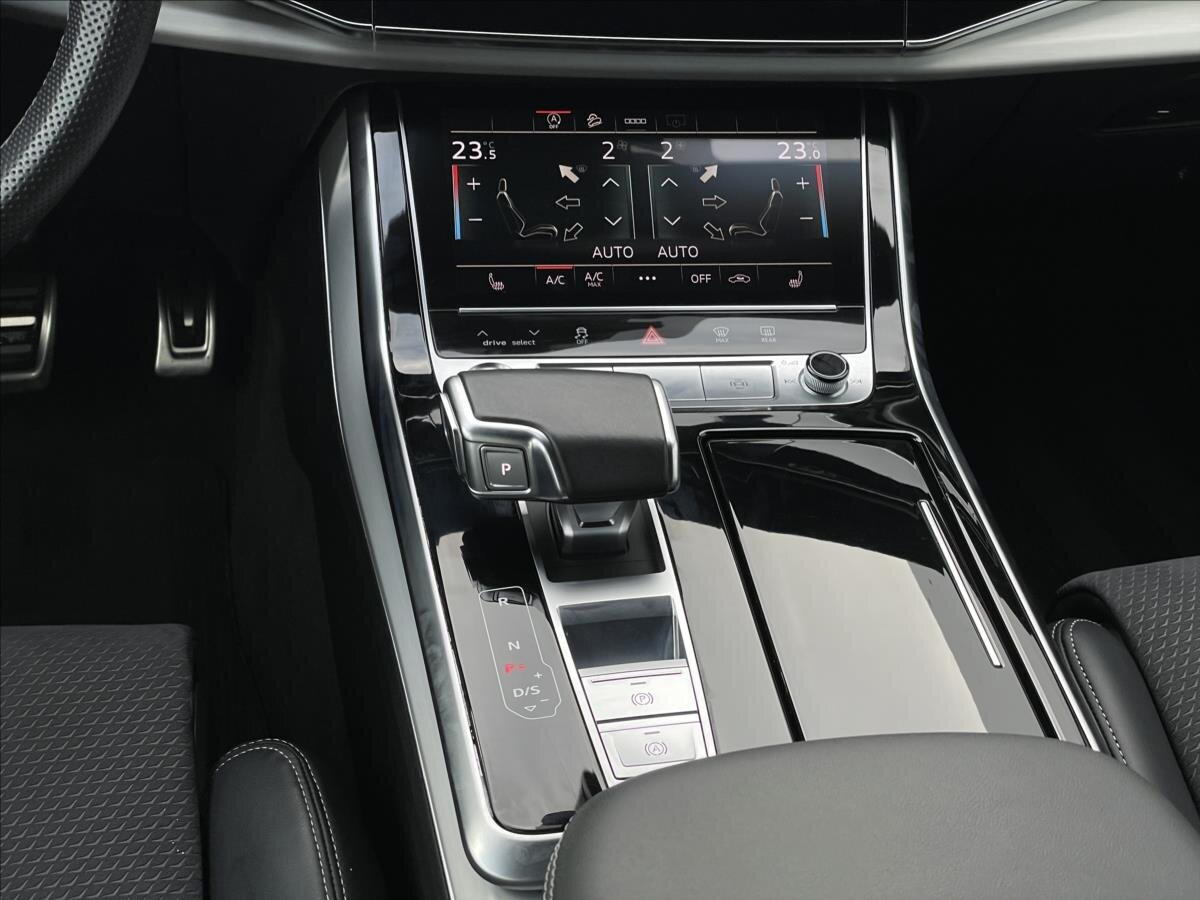 Audi Q7 SUV / Terénní 3,0 l 210 kw