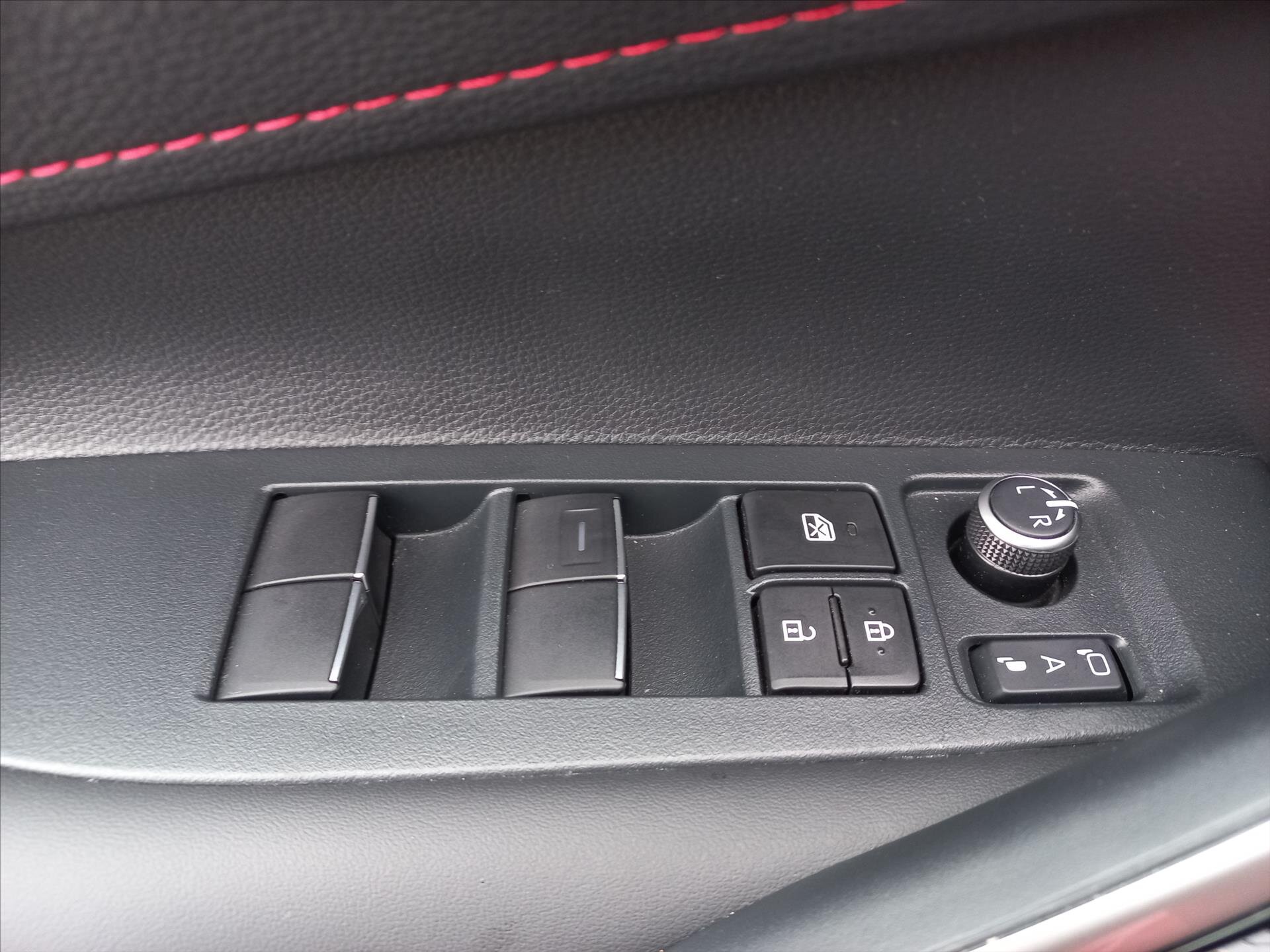 Toyota Corolla Kombi 2,0 l 98 kw