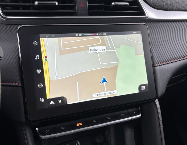 MG ZS SUV / Terénní 1,5 l 78 kw