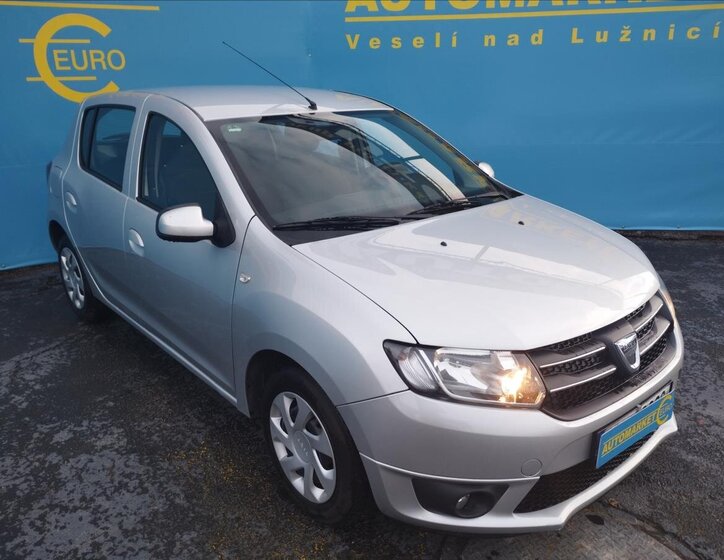 Dacia Sandero Hatchback 1,1 l 55 kw