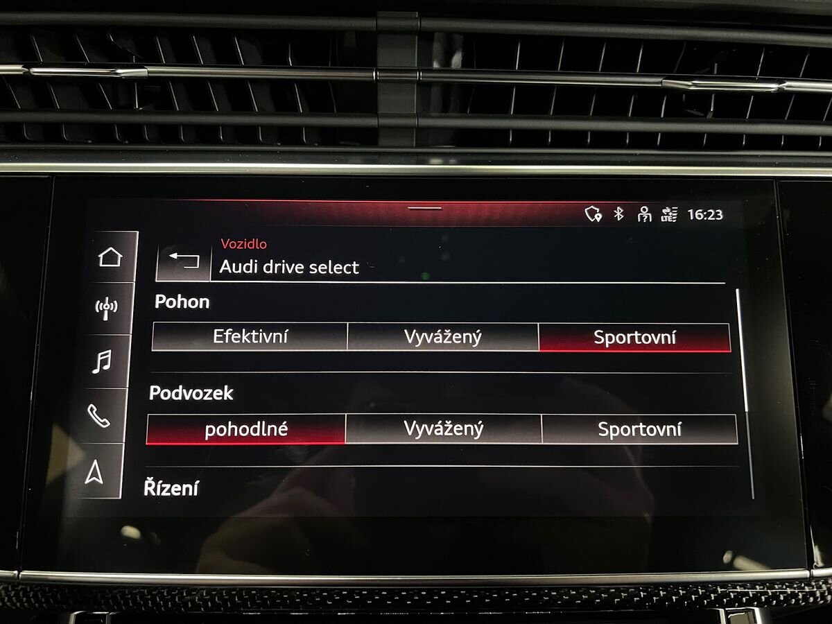 Audi SQ8 SUV 4,0 l 373 kw