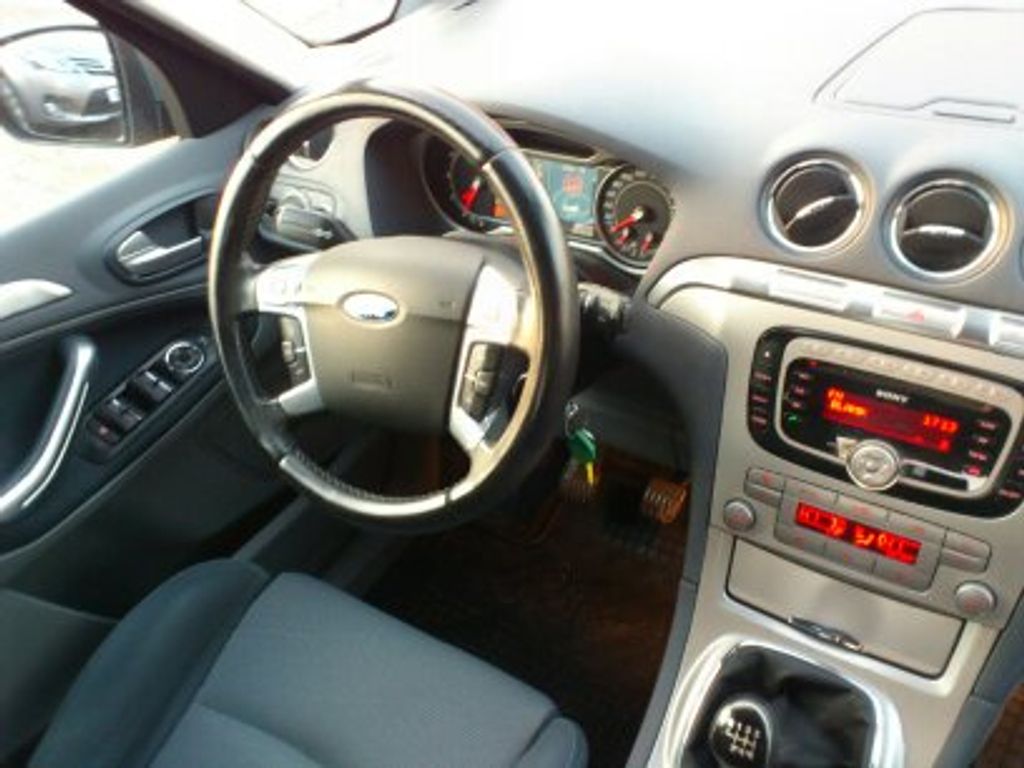 Ford S-MAX MPV 1,8 l 92 kw