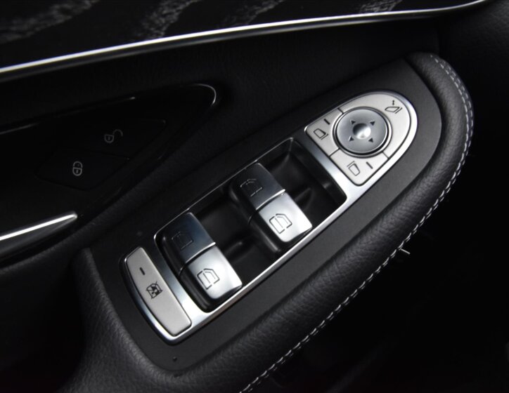 Mercedes-Benz GLC SUV / Terénní 2,0 l 143 kw