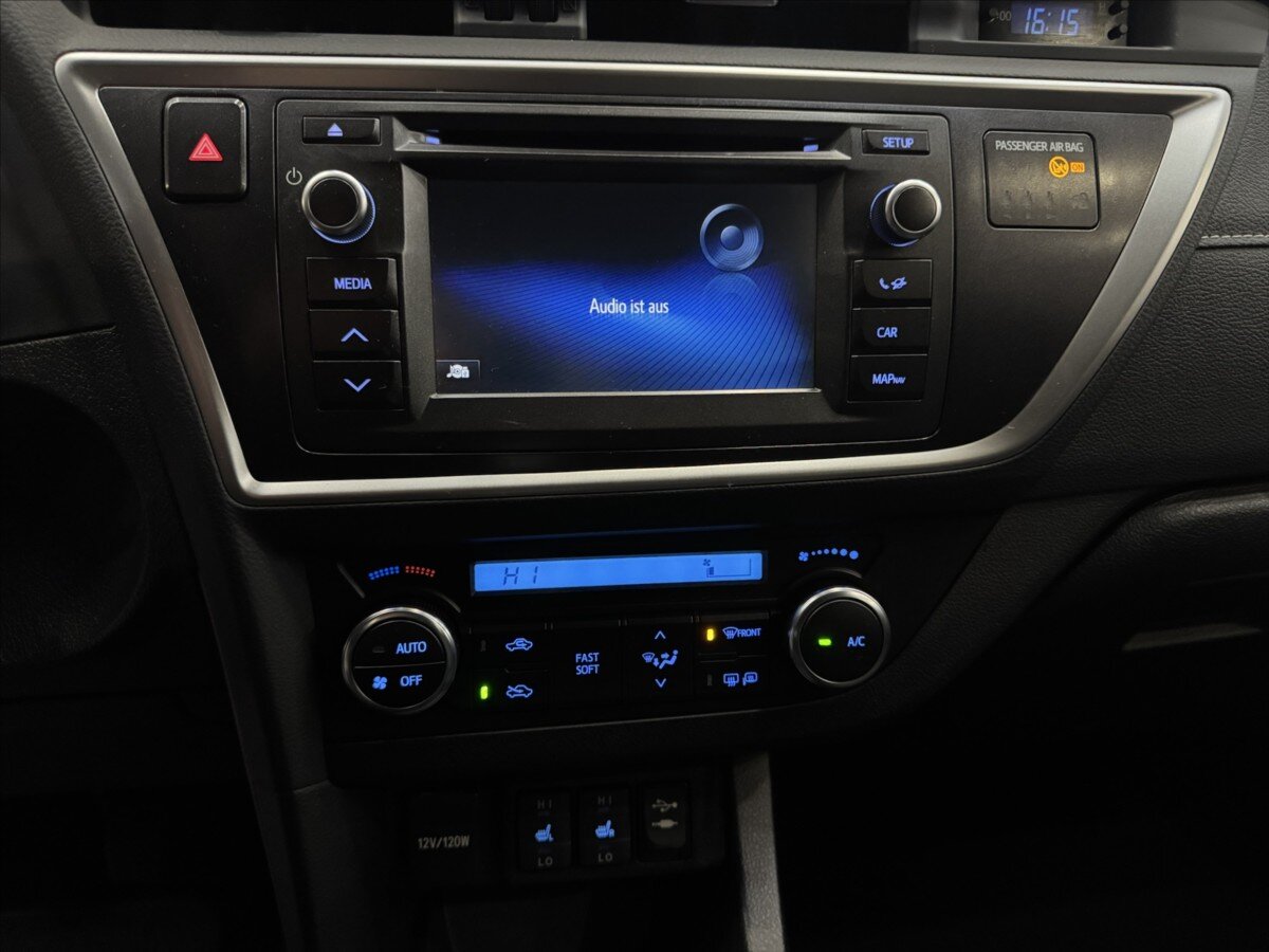 Toyota Auris Hatchback 1,6 l 97 kw