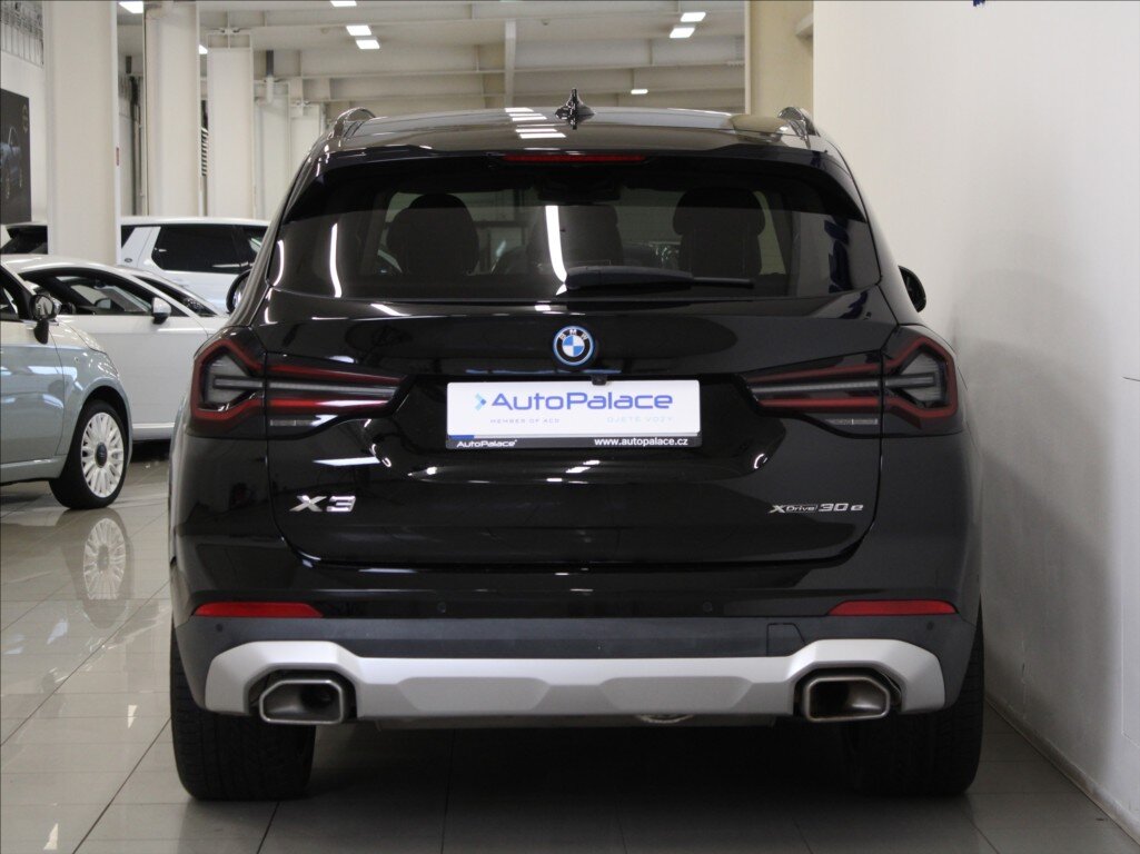 BMW X3 SUV 2,0 l 215 kw