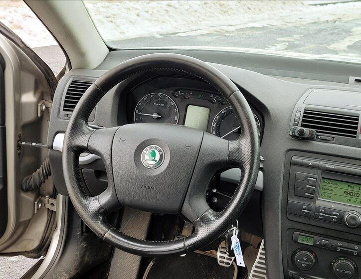 Škoda Octavia Kombi 2,0 l 103 kw