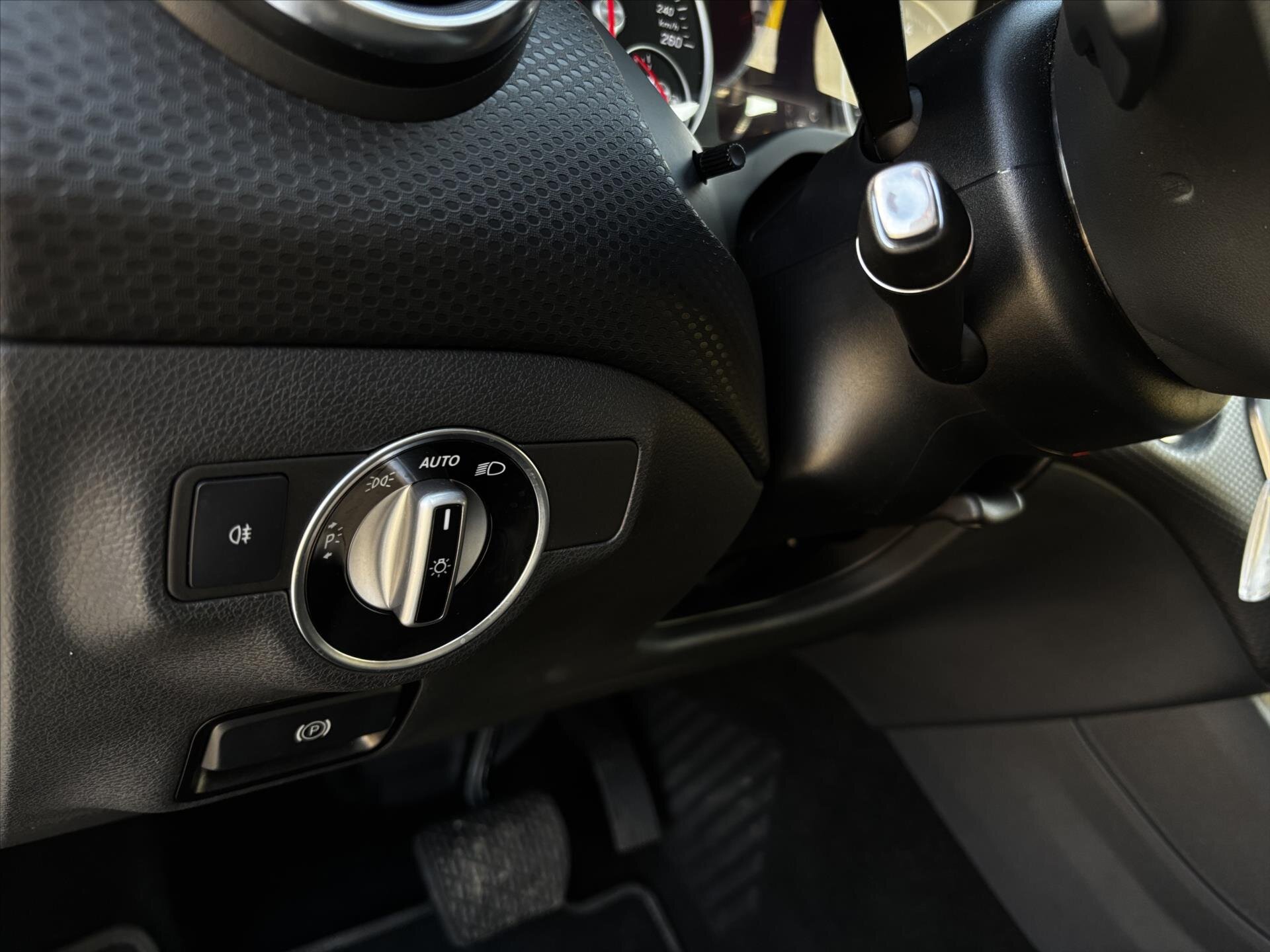 Mercedes-Benz Třídy A Hatchback 1,5 l 80 kw