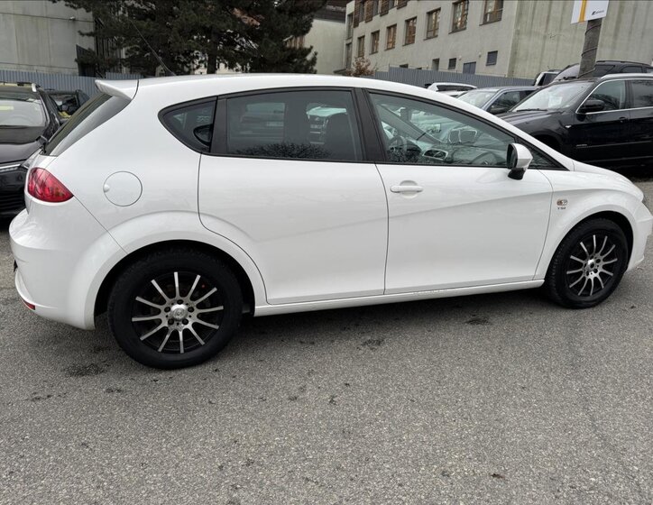 Seat Leon Hatchback 1,4 l 92 kw