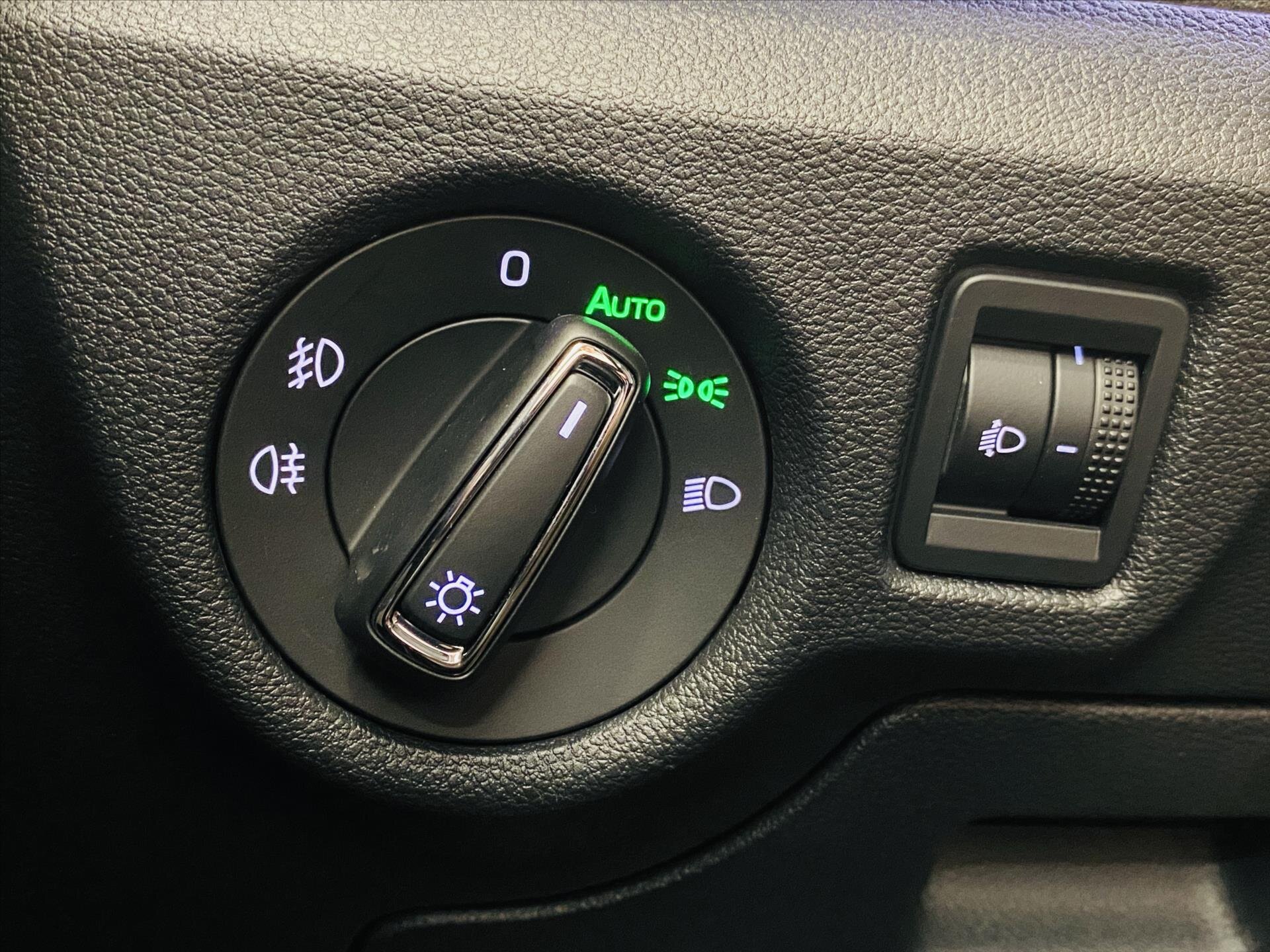 Škoda Kamiq Hatchback 1,5 l 110 kw