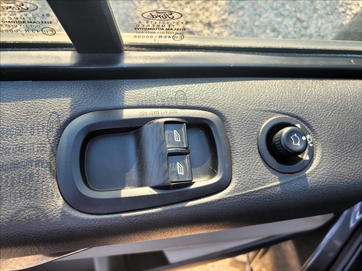 Ford Tourneo Custom MPV 2,0 l 125 kw