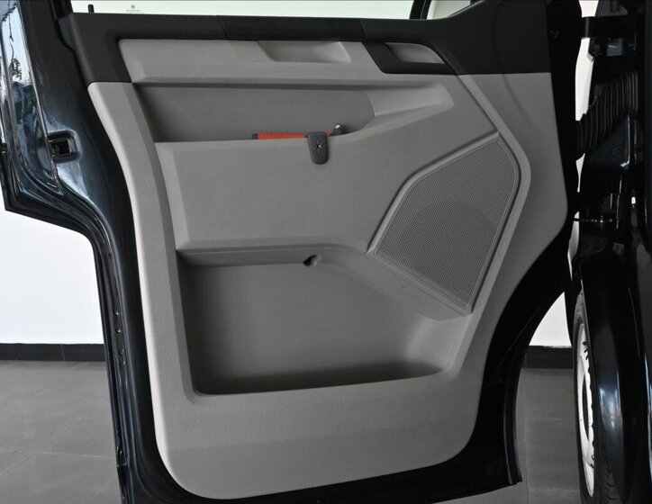 Volkswagen Transporter Skříň 2,0 l 75 kw