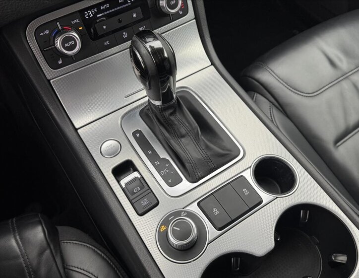 Volkswagen Touareg SUV 3,0 l 193 kw