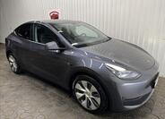 Tesla Model Y 12