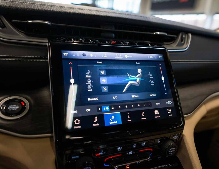 Jeep Grand Cherokee 24