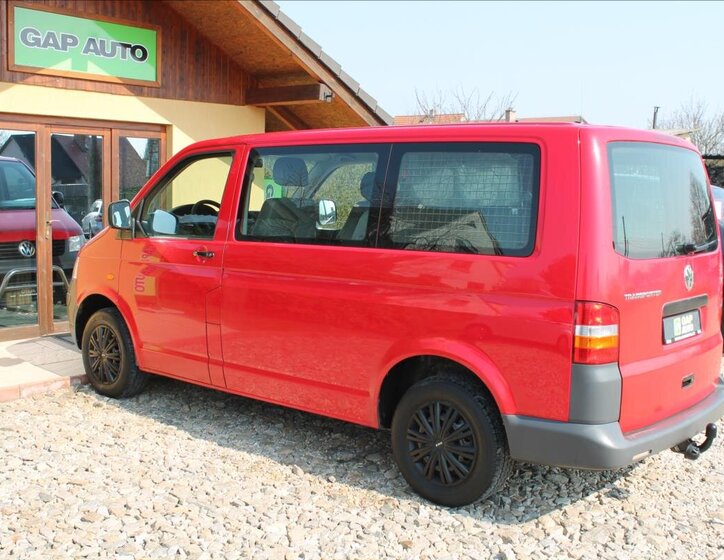 Volkswagen Transporter Kombi 2,5 l 96 kw
