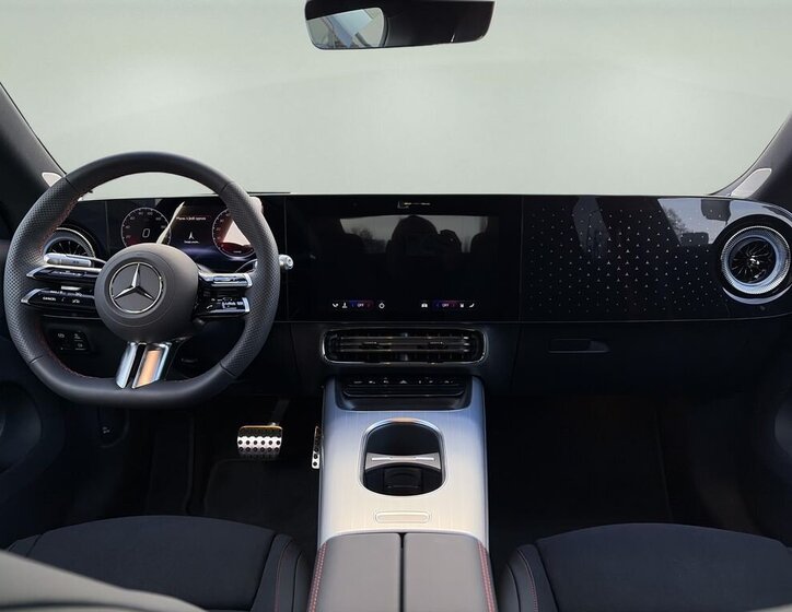 Mercedes-Benz CLA 11