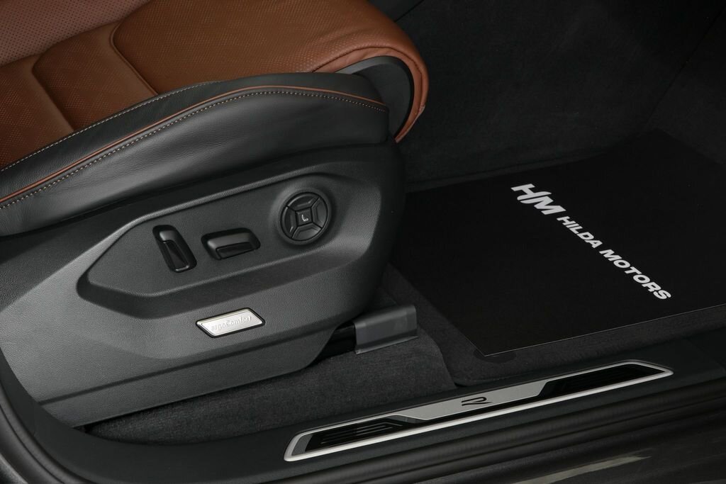 Volkswagen Touareg SUV / Terénní 3,0 l 210 kw