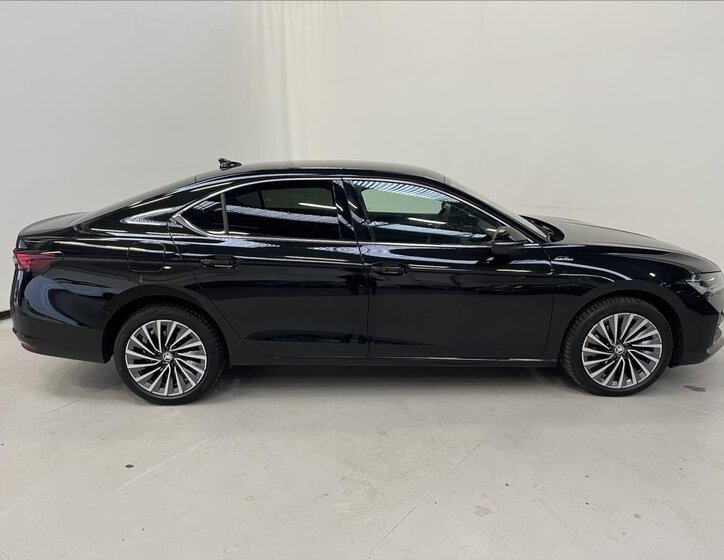 Škoda Superb Liftback 2,0 l 110 kw