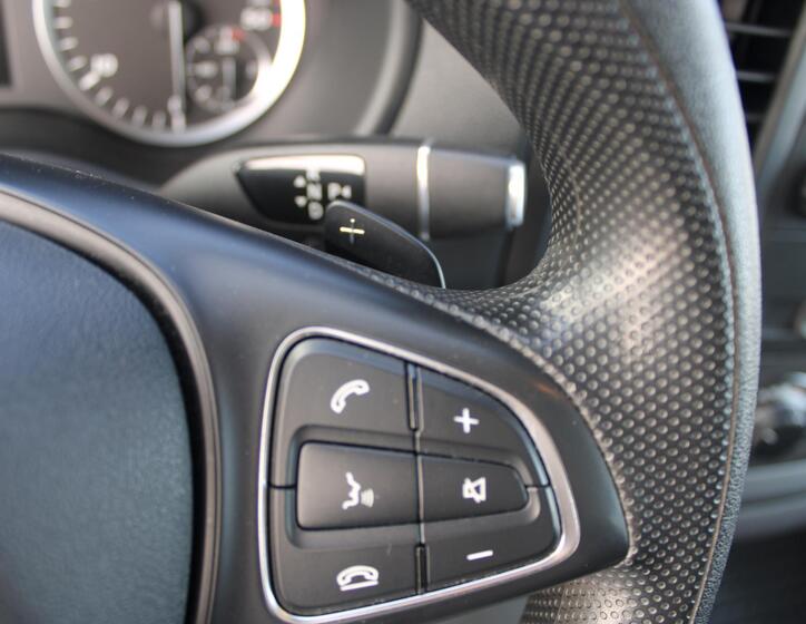 Mercedes-Benz Vito 18