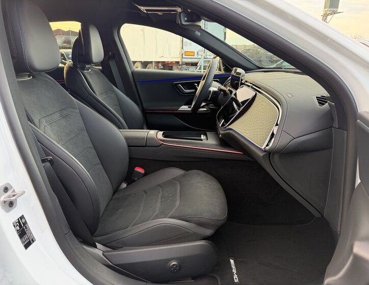 Mercedes-Benz Třídy E Sedan / Limuzína 2,0 l 145 kw